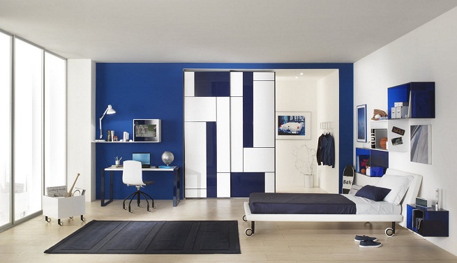 Decorar un dormitorio de azul y blanco