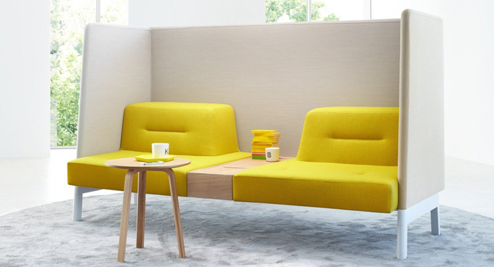 sofa amarillo