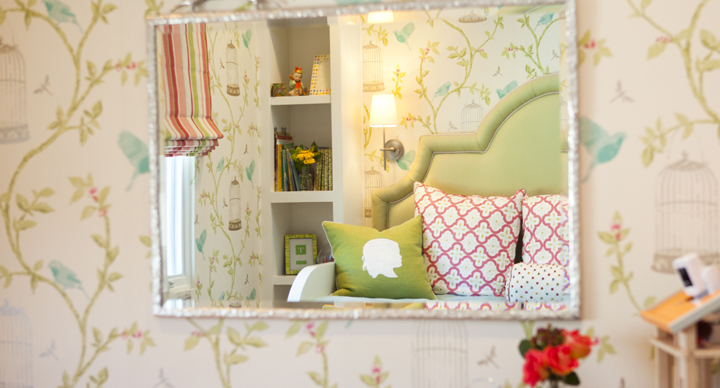 decorar un dormitorio con flores