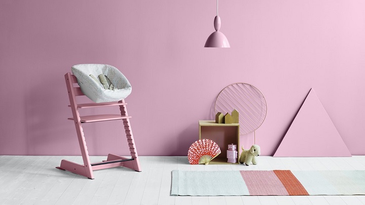 Tripp Trapp® Soft Pink and Tripp Trapp® Newborn Set with Pink textile Set.