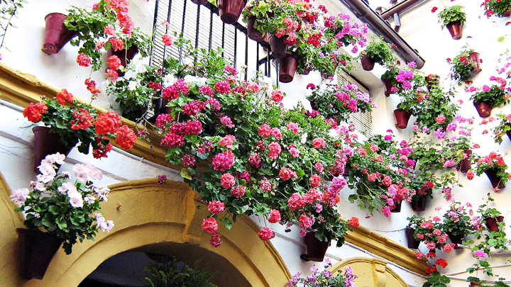 como-decorar-patio-andaluz4