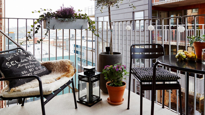 los-mejores-muebles-y-accesorios-para-balcones-mini