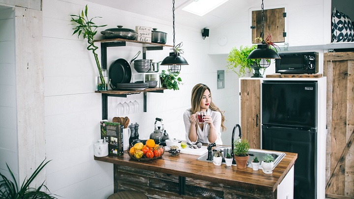 cocina-en-color-blanco-y-madera