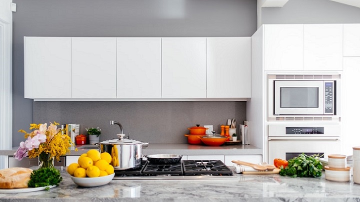 cocina-moderna-en-blanco