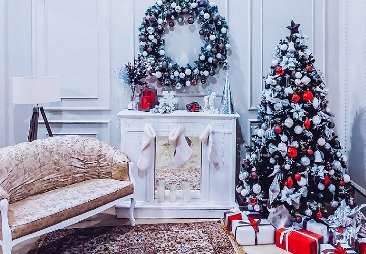 decoracion-de-navidad-en-la-chimenea