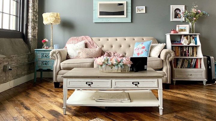 sofa-y-muebles-en-salon