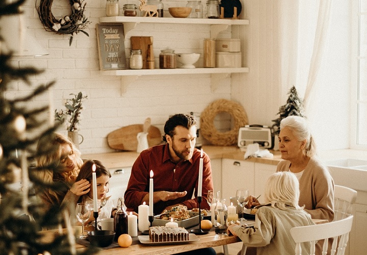 coronas-de-navidad-en-la-cocina