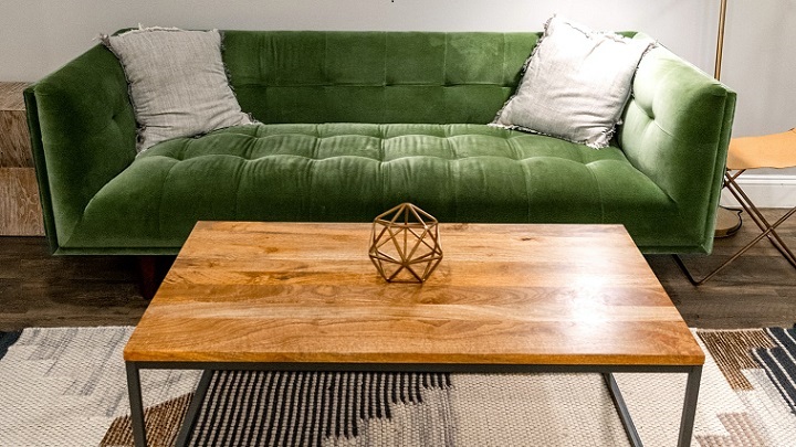 sofa-de-terciopelo-de-color-verde