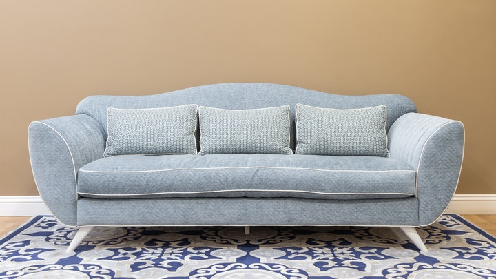 sofa-en-azul-claro