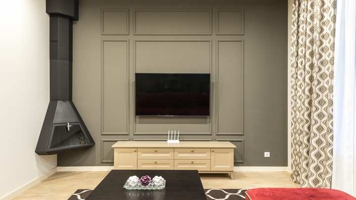 muebles-con-contraste-de-color-en-el-salon