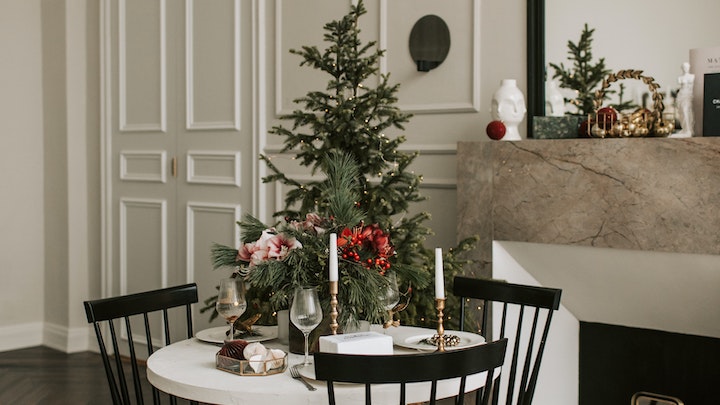 arbol-de-navidad-en-el-comedor