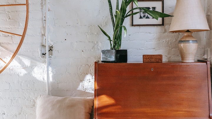 mueble-antiguo-de-madera