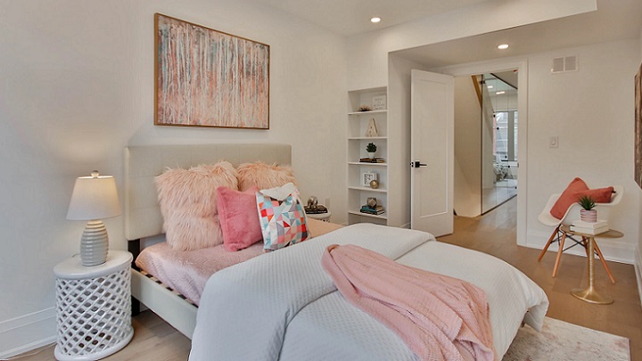 dormitorio-decorado-en-rosa-y-blanco