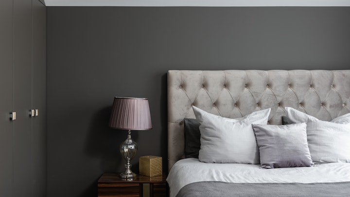 ropa-de-cama-en-color-gris