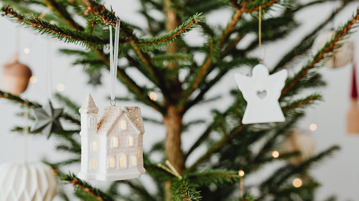 adornos-en-arbol-navideno