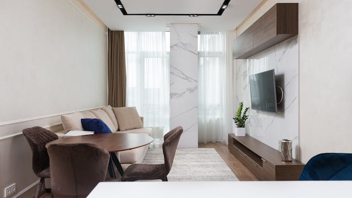 salon-en-blanco-y-madera